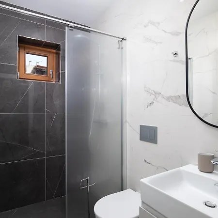 Apartment Blue U Centru Pule, Blizina Mora